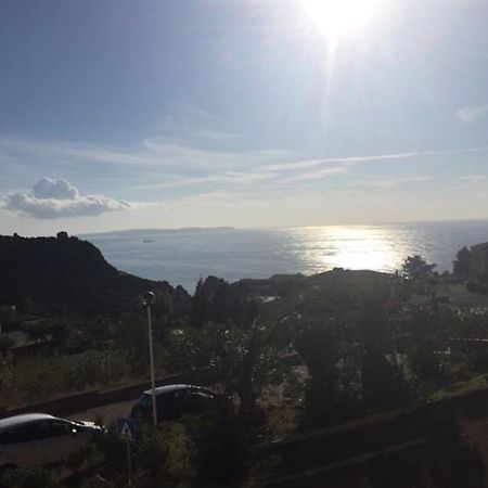Appartamento "Magnifica Vista Sul Mare" Nebida Luaran gambar
