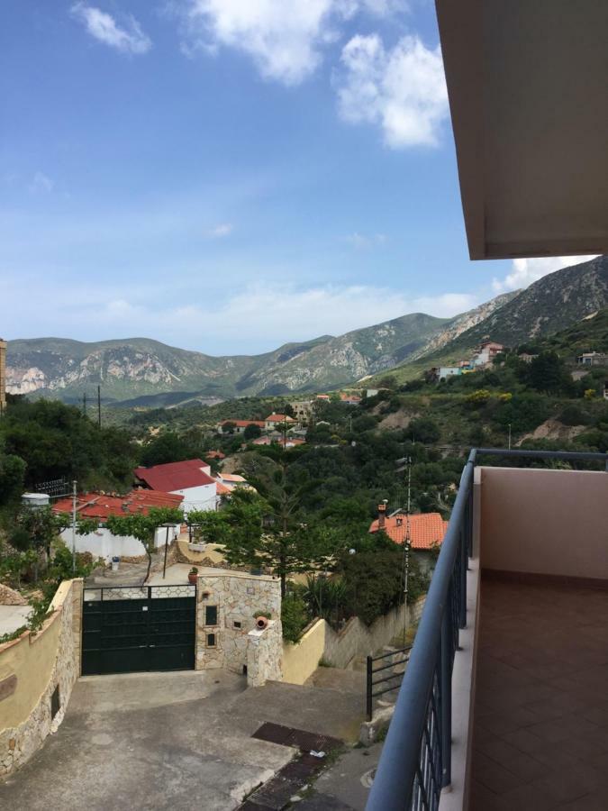 Appartamento "Magnifica Vista Sul Mare" Nebida Luaran gambar